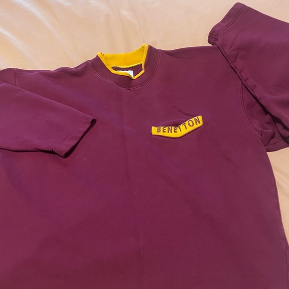 Vintage Benetton Spell out crop style Sweatshirt made in Italy size large - Picture 2 of 5